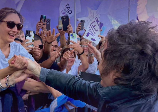 Milei en Mar del Plata: inauguración de Lamb Weston y campaña electoral en la calle Güemes