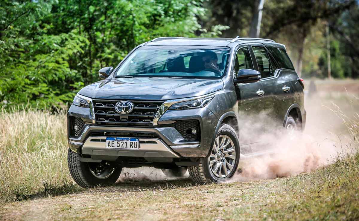 Caen las ventas de 0 km: el sector automotor registró una de sus mayores bajas del año